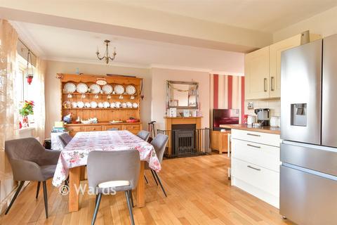 undefined, Thatchers Lane, Rochester ME3