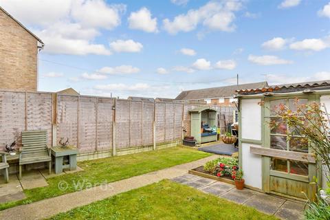 undefined, Thatchers Lane, Rochester ME3
