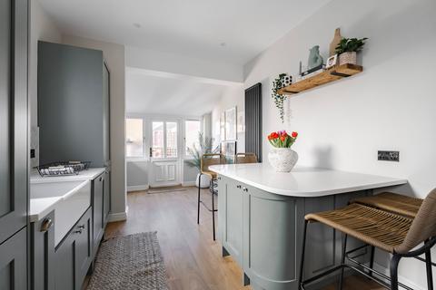 3 bedroom terraced house for sale, Constitution Hill, Norwich