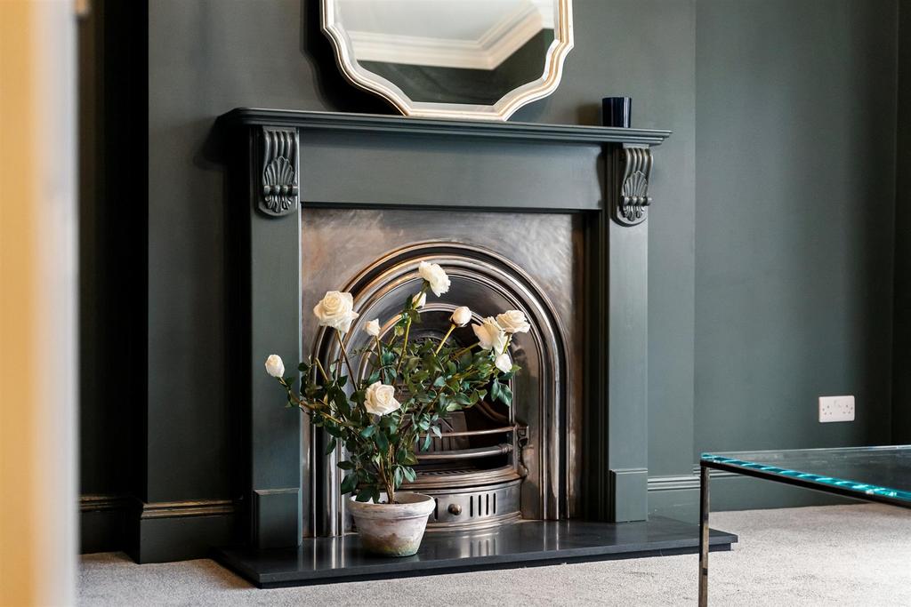 Fireplace feature