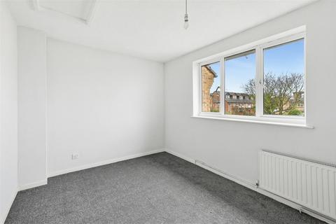 undefined, Brangwyn Crescent, Colliers Wood SW19