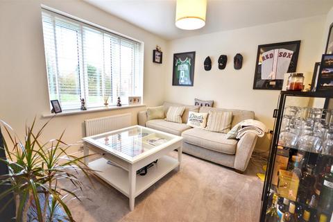 5 bedroom detached house for sale, Hughes Drive, Stone