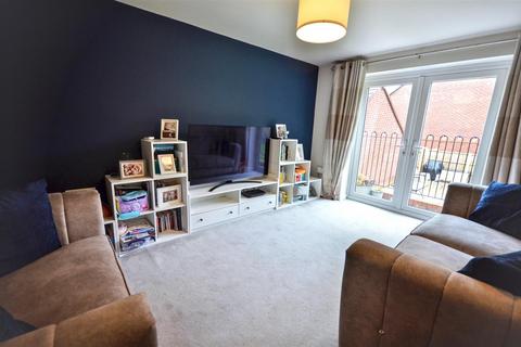 5 bedroom detached house for sale, Hughes Drive, Stone