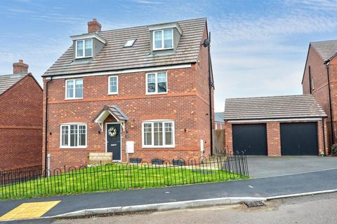5 bedroom detached house for sale, Hughes Drive, Stone