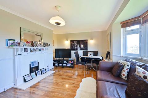 undefined, Grand Drive, Morden, London, SW20