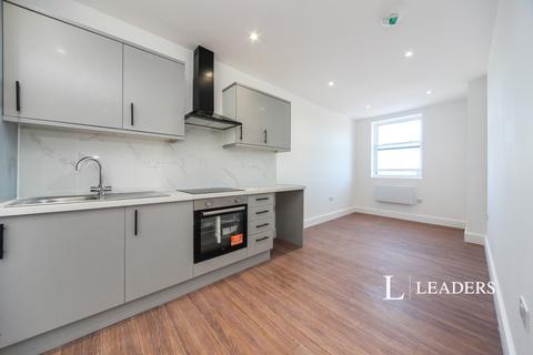 undefined, Queensway Parade, Dunstable, Bedfordshire, LU5