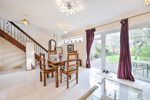 undefined, Heronsforde, Ealing, London, W13
