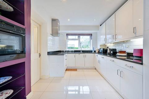 undefined, Heronsforde, Ealing, London, W13