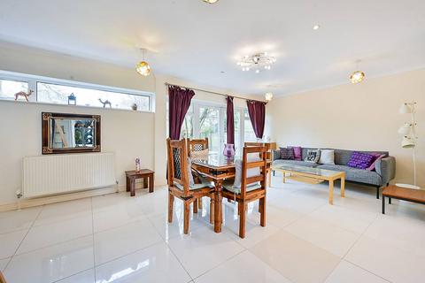 undefined, Heronsforde, Ealing, London, W13
