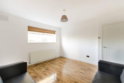 2 bedroom flat to rent, Rosemont Road, Acton, London, W3