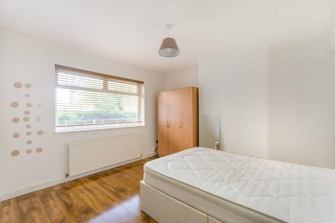 2 bedroom flat to rent, Rosemont Road, Acton, London, W3