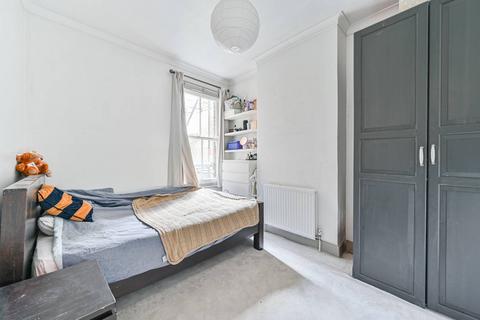 2 bedroom flat to rent, Dunstans Road, East Dulwich, London, SE22