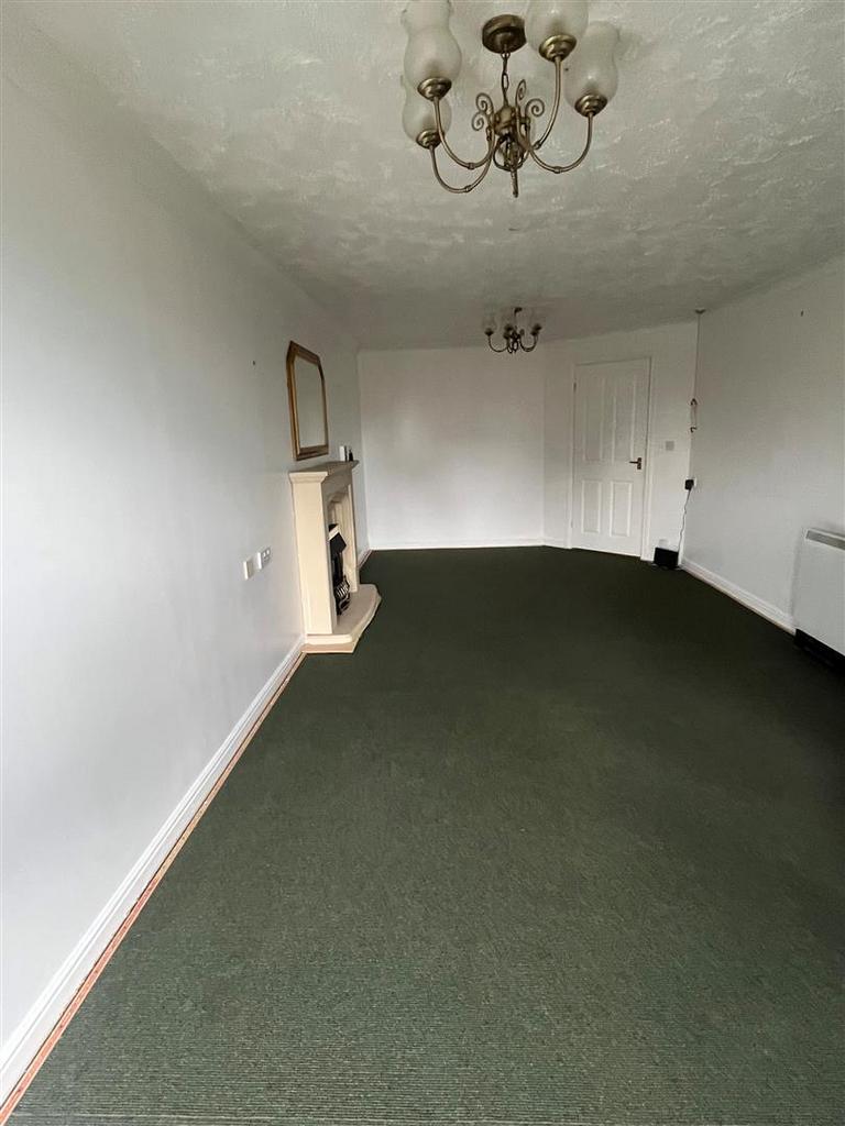 40 Cwrt Bryn Coed c.jpg