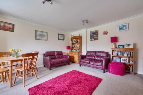 2 bedroom flat for sale, Frensham Lane, Hampshire GU35