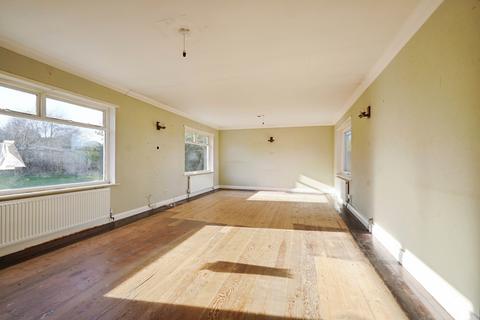 4 bedroom bungalow for sale, Sandwich Road, Ash, Canterbury, Kent, CT3