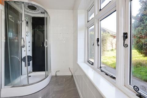4 bedroom bungalow for sale, Sandwich Road, Ash, Canterbury, Kent, CT3