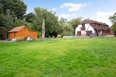 undefined, Cole Green Hertford SG14