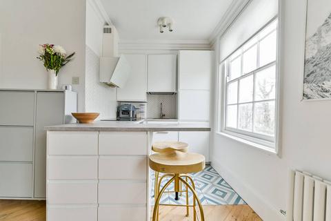 1 bedroom flat to rent, Gloucester Crescent, Primrose Hill, London, NW1