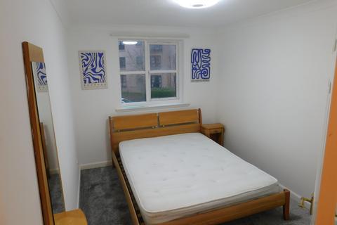 2 bedroom flat to rent, 22, Russell Gardens, Edinburgh, EH12 5PP