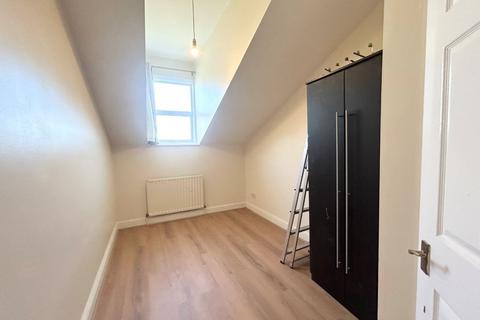 2 bedroom apartment to rent, Willesden Lane, LONDON