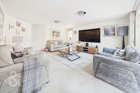 5 bedroom detached house for sale, Mitchell Gardens, Poringland, Norwich