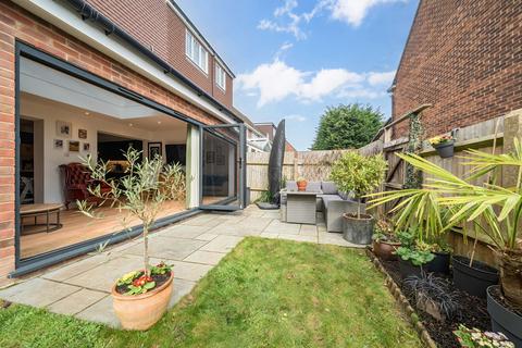 undefined, Heron Court, Bromley, BR2