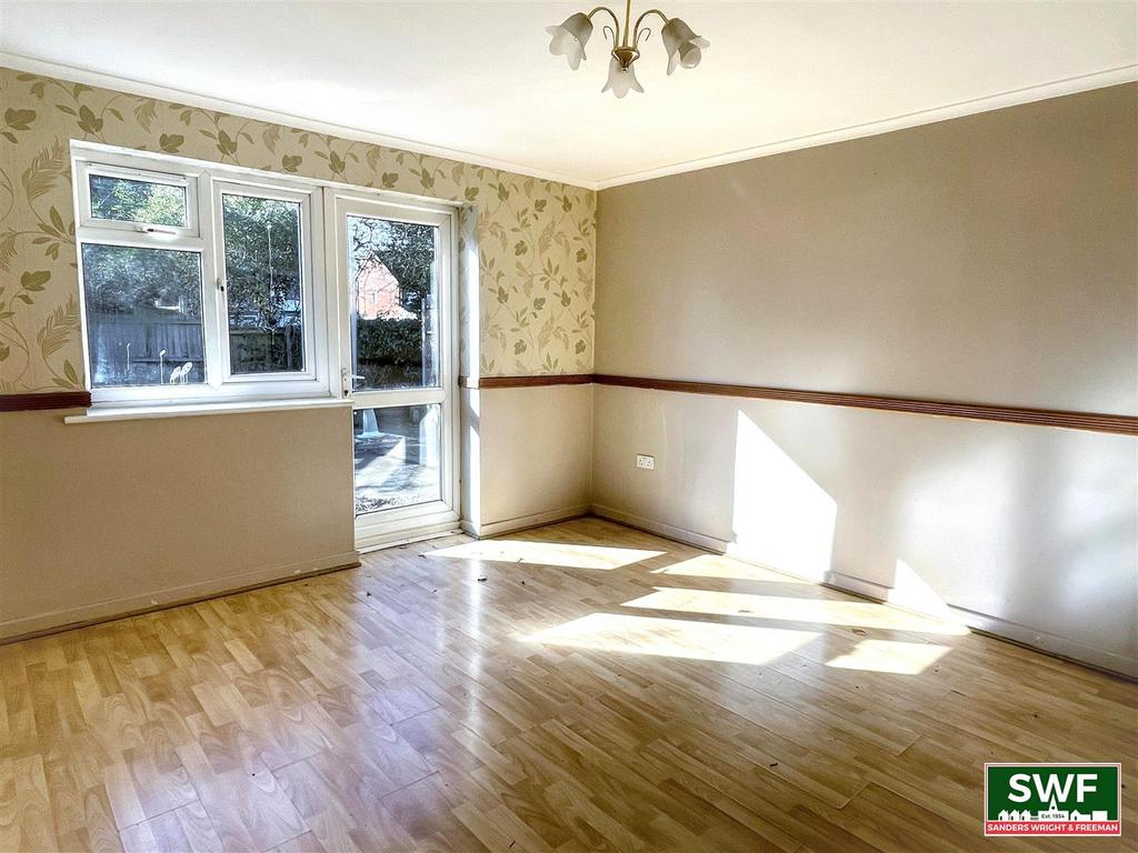 Living room2.jpg