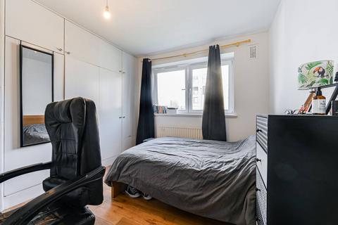 3 bedroom flat to rent, Blackwall Lane, Greenwich, London, SE10