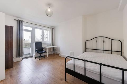 3 bedroom flat to rent, Blackwall Lane, Greenwich, London, SE10