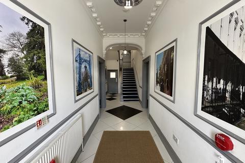 undefined, Warwick New Road, LEAMINGTON SPA