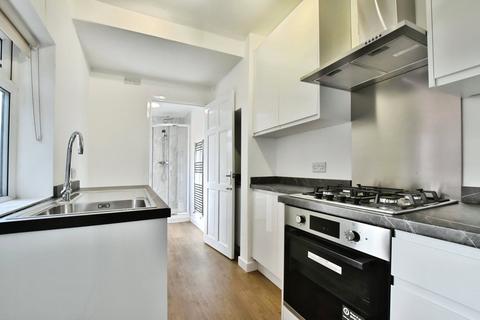 2 bedroom terraced house for sale, Beaconsfield Road, Altrincham, Greater Manchester, WA14