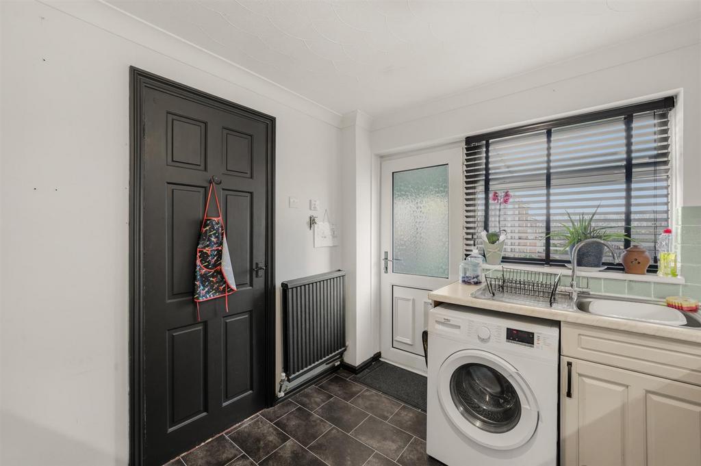 10 Tern Court-8.jpg