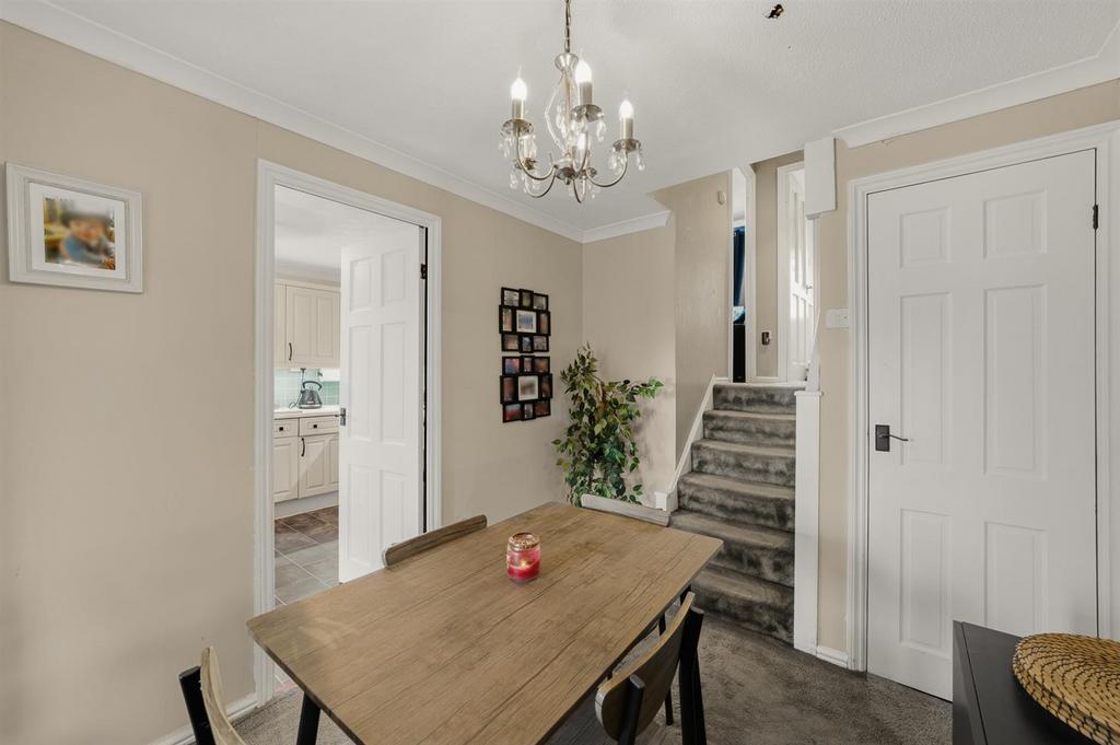 10 Tern Court-9.jpg