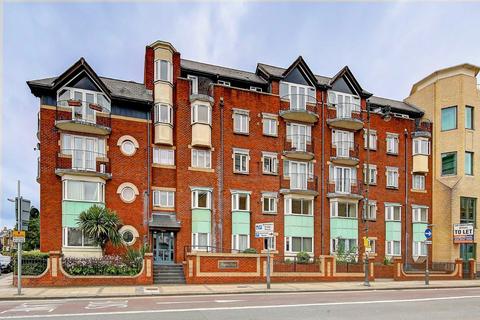 2 bedroom flat to rent, Hartfield Road, London SW19