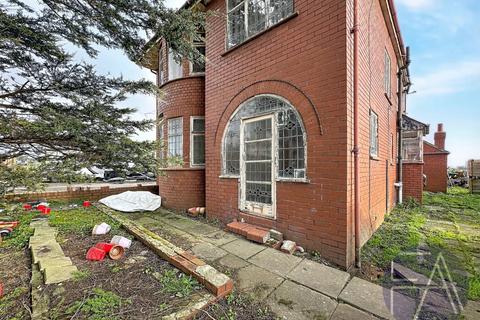 3 bedroom detached house for sale, Georges Lane, Southport PR9