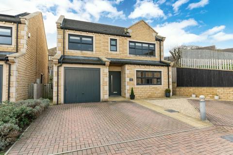 4 bedroom detached house for sale, Cliffewood Rise, Clayton West, HD8