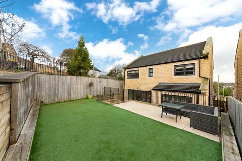 4 bedroom detached house for sale, Cliffewood Rise, Clayton West, HD8
