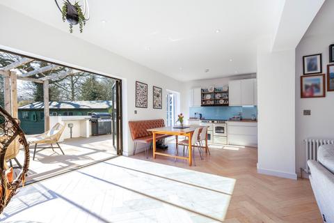 4 bedroom detached house for sale, Plumstead Road, Thorpe End