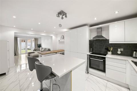 3 bedroom maisonette for sale, Shelley Close, Hayes, UB4