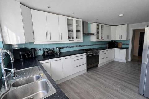 4 bedroom semi-detached house for sale, Sudbury Court Drive, Harrow