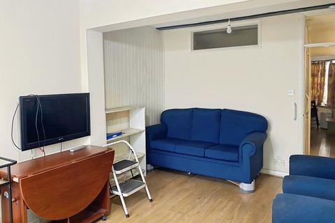 1 bedroom flat to rent, Charlton Road, Harrow, HA3