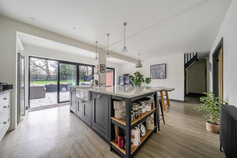 5 bedroom detached bungalow for sale, Drayton Road, Shawbury, Shrewsbury