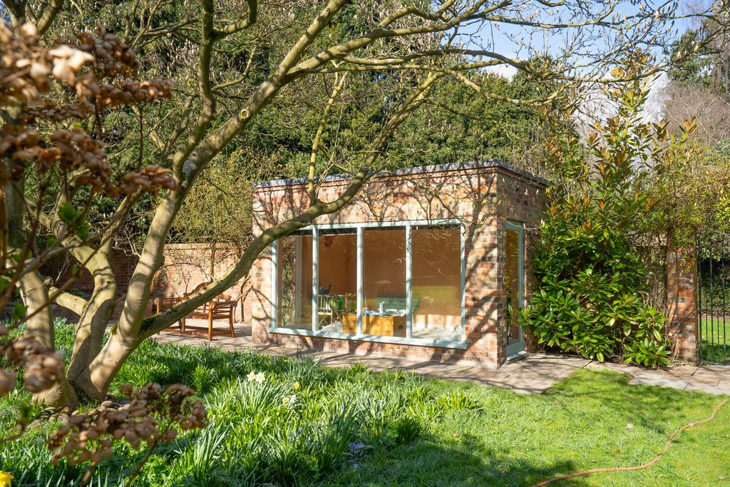 Outbuilding