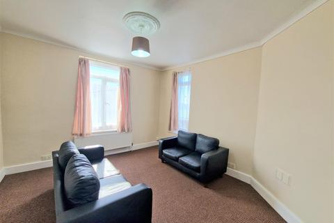 undefined, Clifton Avenue, Wembley