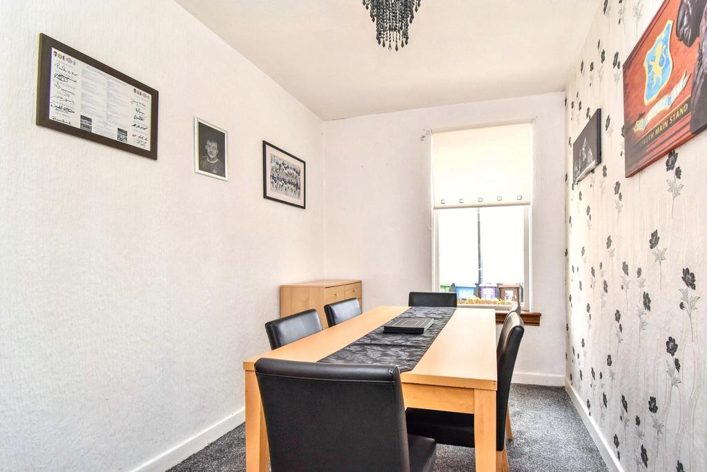 Bedroom 3/Dining Room