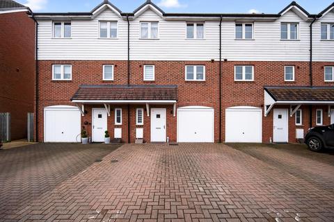 undefined, Cuthbert Close, Maidstone, ME15