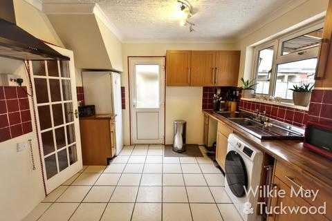 3 bedroom semi-detached house for sale, Bower Avenue, Bridgwater TA6