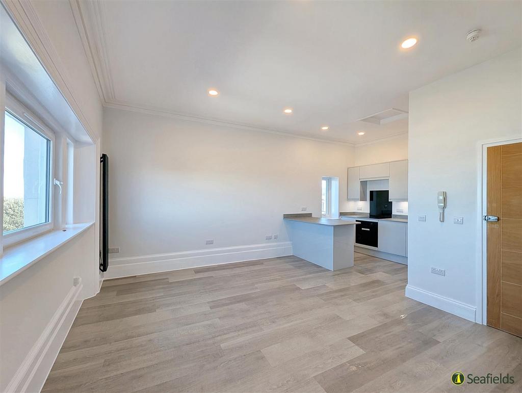 Sitting Room/Kitchen