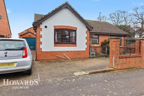 3 bedroom detached bungalow for sale, East Anglian Way, Gorleston