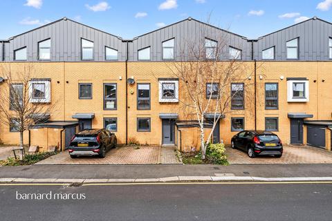 undefined, Eveline Road, Mitcham